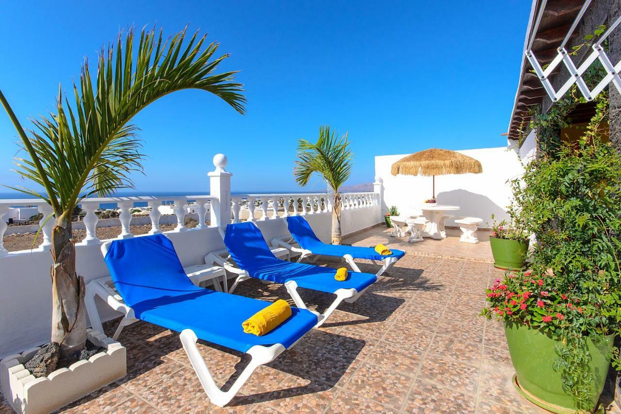 Hearth Away From House. Breia Villa Puerto del Carmen  Bagian luar foto