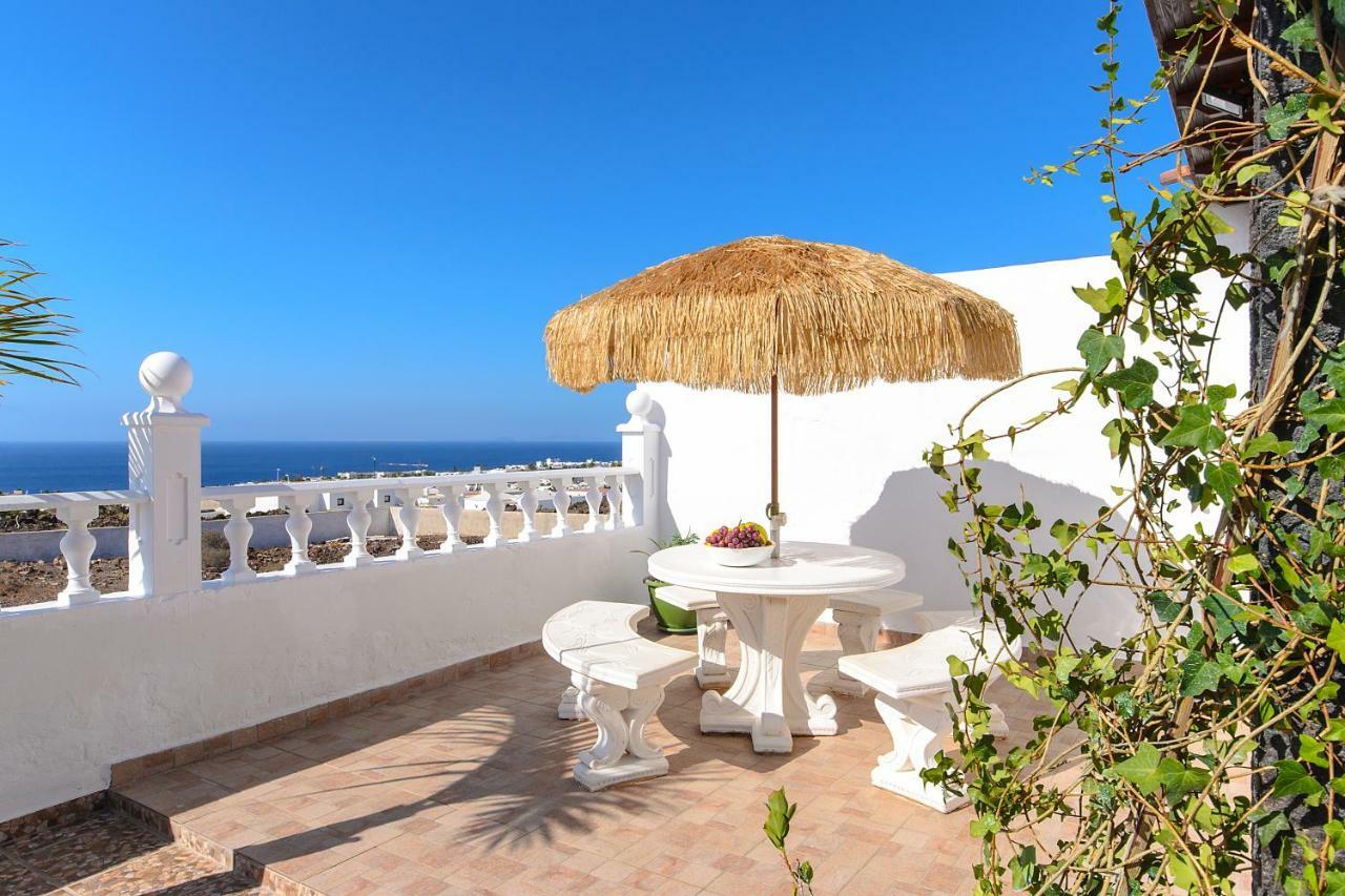 Hearth Away From House. Breia Villa Puerto del Carmen  Bagian luar foto